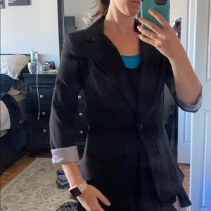 Fitted women’s blazer